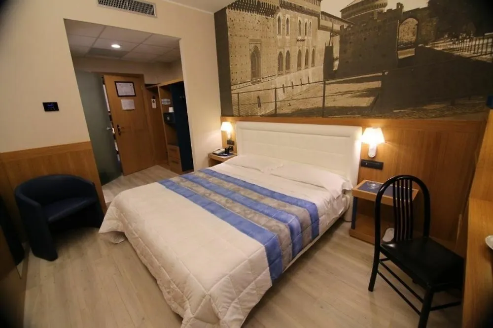 Hotel Domenichino Milán 3*,