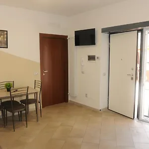 Apartament 3suites Mediolan