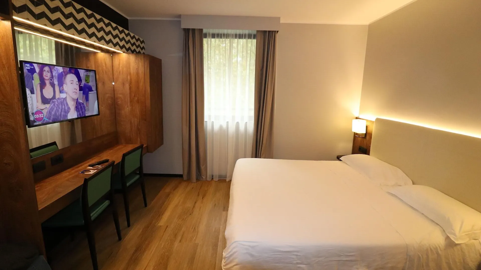 Hotel Domenichino Milan 3*,  Italy